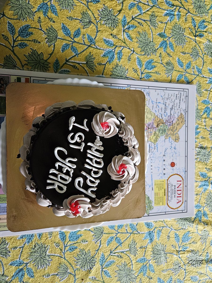 ProfSmak's tweet image. One year later...
August 17, 2025
The adventure continues at
@universalaiuniv
... Playing American flag football with IC3 conference attendees!
#SoarHigh