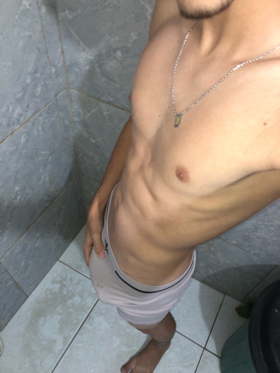 👀