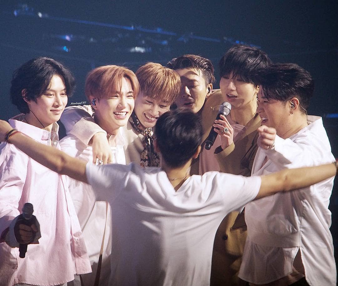 xoxosjsj's tweet photo. スパショ７🇰🇷やっぱり好きだー❤️
セトリも演出も全部好き❤️
この頃の推しのビジュが最高好きで神席でペンサも貰えて大感激してたな😍
たまたま高級ホテルにも泊まれて何もかも最高な渡韓だったんだよなぁ✨
色々行った本国イベントもコレ以降行ってないのか😭また行きたいな😌 https://t.co/HbuZ730Ewx
