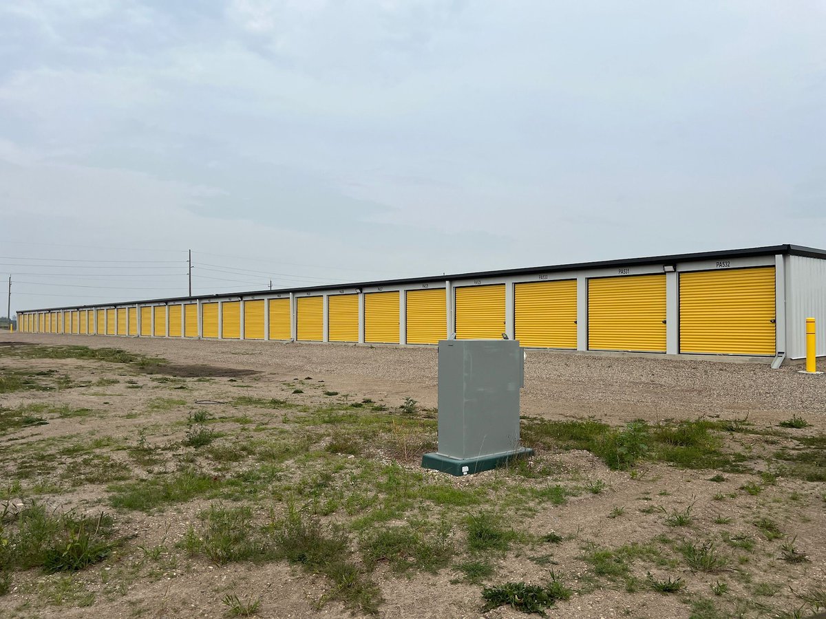 What's our favourite color? We'll give you two guesses.

That's right, turquoise. Why did you think it was yellow?

Affordable Storage Brandon is looking very bright right now! 😀

🌐cranesteel.com