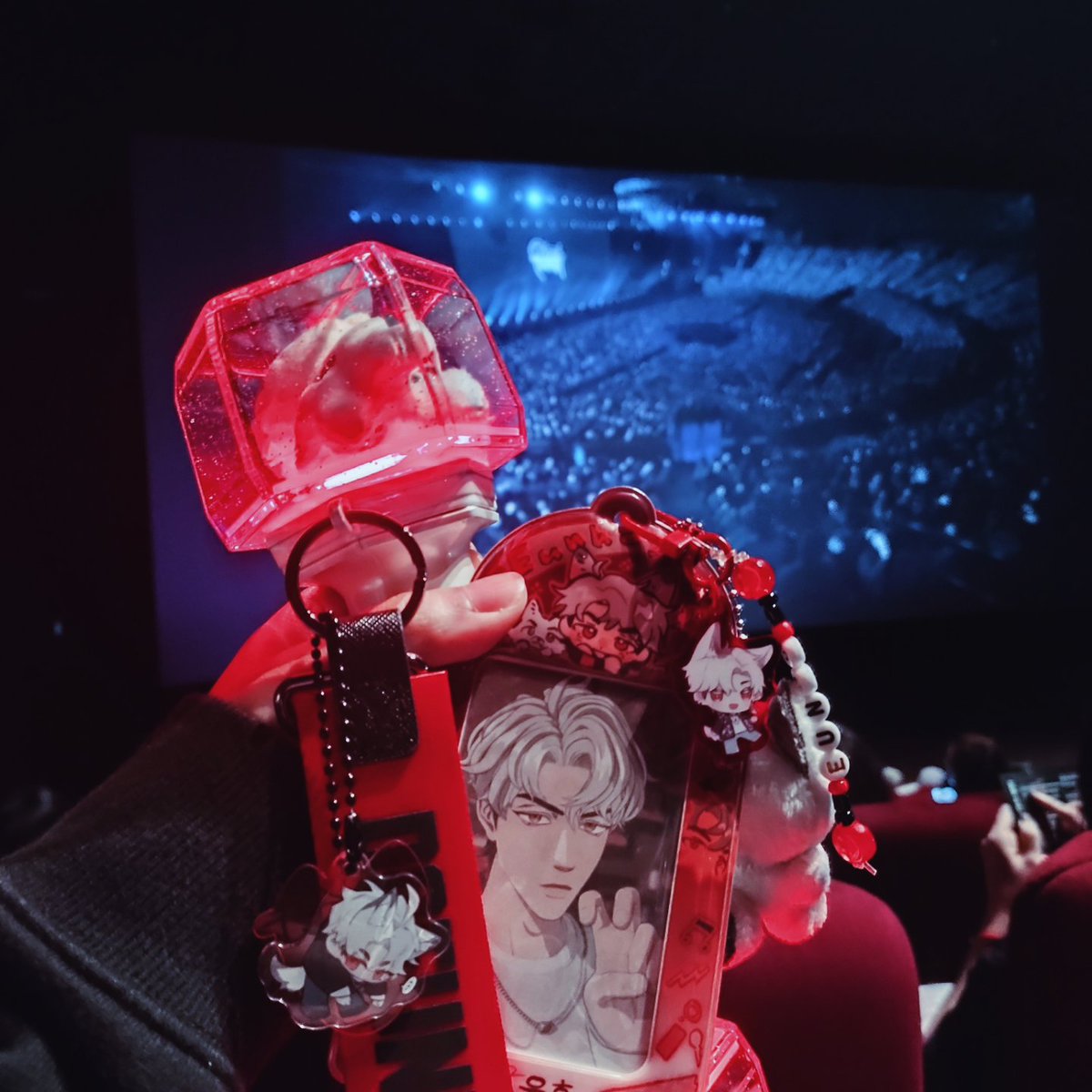 hyeunoe's tweet photo. going through post-con depresso, I cried during From and when Yejun start crying... 😭 I'm so proud of how far they've come 🥹🫶 https://t.co/0DQEV15KW2