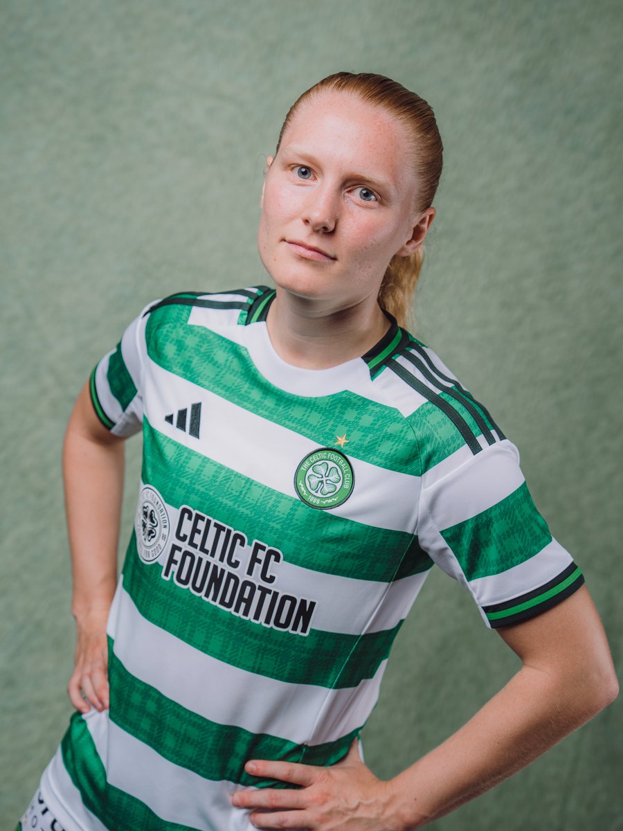 CelticFCWomen's tweet photo. ⚽️ Another good move from the Hoops sees the winger break down the right, before finding the net with her finish

🟤0⃣-1⃣🟢

#HEACEL | #CelticFC🍀 https://t.co/EUEuUxGnug