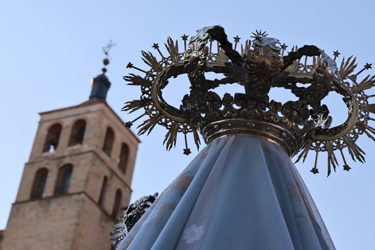 Cogolludo celebró su tradicional procesión de la Virgen de los Remedios este fin de semana, que refleja la riqueza de las tradiciones serranas. 🏰🎶🎉
#ADELSierraNorte #TradicionesSerranas #Cogolludo