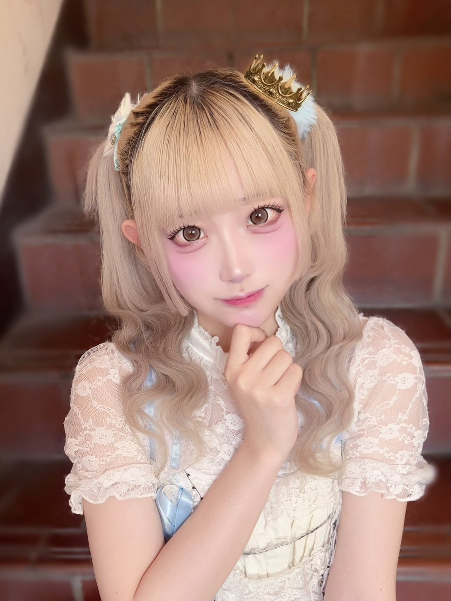 DIVAさん ReNYさんの2回し ありがとうございました!
もうすぐ黒髪だからーて見納めしにきてくれたり、たのしみだよーて伝えてくれたりありがとう(ˆ꜆ᵒ̴̷͈ · ᵒ̴̷͈ )♡
ひさしぶりなひともいっぱいあえてうれしかったです♩︎︎またあえるのまってるだよーーට ̫ ට︎︎◝✩
きょうはお盆最終日のひともおおかったみたいだけど、お休みの締めをimageえらんでくれてうれしいすぎること꒰ᐢ⸝⸝ʚ̴̶̷̆ ·̫ ʚ̴̶̷̆⸝⸝ᐢ꒱ ありがとう❕
みんなたいせつだよඉ ̫ඉ
あしたはライブおやすみです!
みんな、おしごとがんばってね応援してるよσ̴̶̷̤ . σ̴̶̷̤ ♡