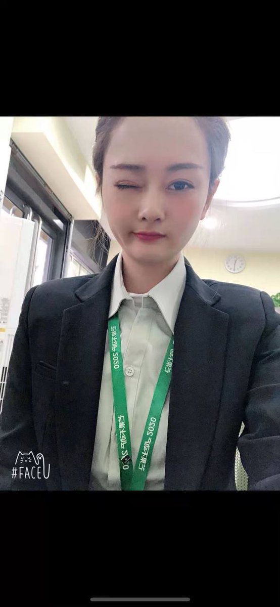 绿帽投稿
辽宁    沈阳
我老婆是一个房产中介，以前房地产行情好的时候收入都比较稳定，后来..省略几百字..在绿帽里面越陷越深....详细介绍群里..
40部照片视频，打开良家房产中介人妻的精彩人生，视频露脸吃鸡，双棒入洞，上吃下插，丈夫单男面前紫薇，制服高跟被单猛插
预览https://t.co/vABz6hwdPp https://t.co/tmlAvZ8cAy