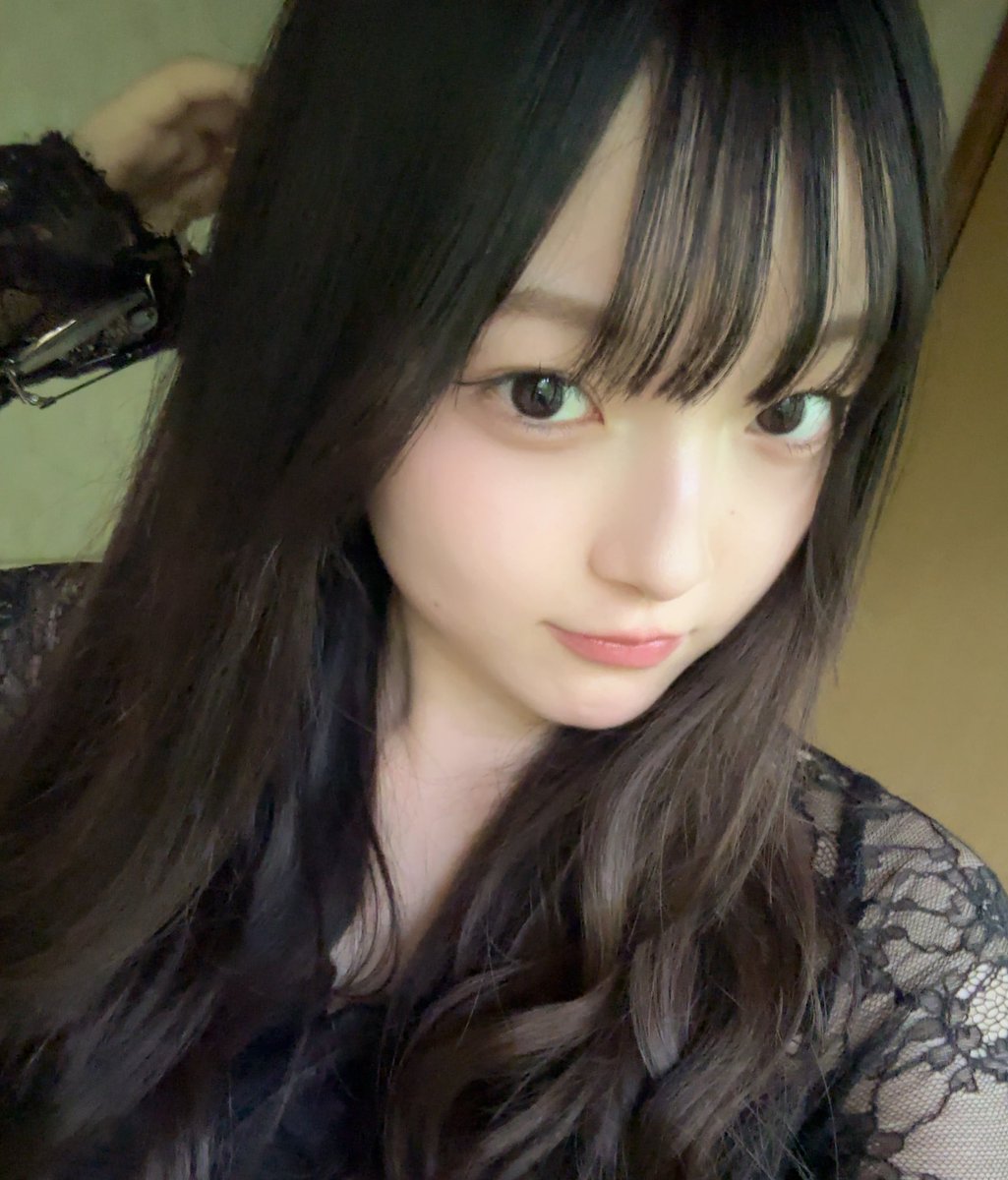 こんばんは♪

お盆休みどう過ごされましたか？
私は緑豊かなところに行き、おいしいご飯も食べて元気満タンです！🌱𓈒𓏸

この勢いで放課後LIVEに向けて沢山練習してかっこいい姿をお見せします✊🏻 ̖́-

[[ 9 / 13 ]]お待ちしております！

 #soonproject  #SOONprojectTOKYO
