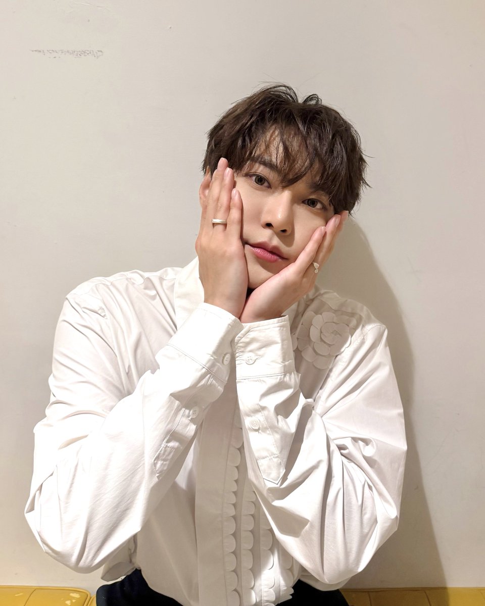 NCTsmtown's tweet photo. 오늘의 공연으로 저는 정말 많은 힘을 얻고 또 살아갈 수 있게 된 것 같아요. 오늘 정말 행복했습니다 고마워요. 

今天的演唱会给我带来了很多力量，让我继续努力下去。今天太开心了，谢谢你们。

#DOYOUNG #도영 #도어스
#Doors #DOYOUNG_Doors #MACAU 
#DOYOUNG_Doors_MACAU 
#NCT #NCT127 https://t.co/wPFW9MI9fF