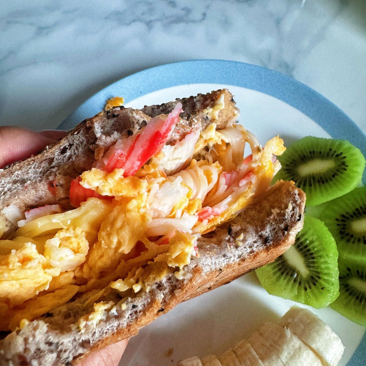 A proper morning breakfast keeps your thoughts sharp, your energy steady, and your motivation strong, making sure you can face challenges and create beautiful memories throughout the day 🌼.