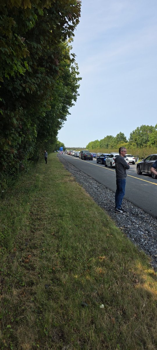 samehkamaleldin's tweet photo. Big accident on the M4 motorway near #kilcock. The motorway is in standstill for the past 20 minutes https://t.co/UgGDf8ez4t