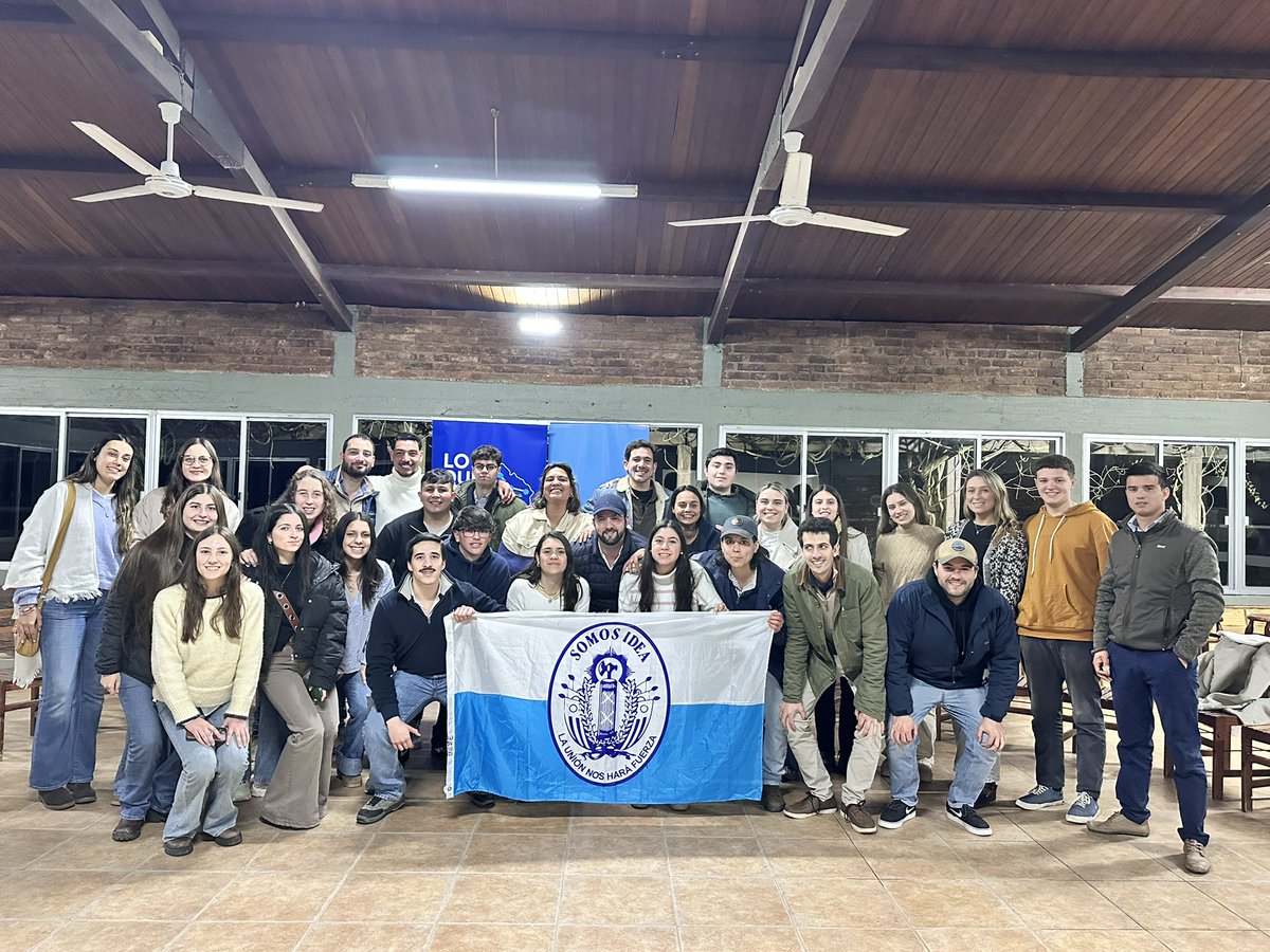 Sábado de recorrida por Flores, acompañando a <a href="/PNacionalJoven/">Juventud Partido Nacional</a>.

Empezamos visitando la asociación ADOFLO, donde acompañan a personas con síndrome de Down.

Seguimos visitando el picodromo, la huerta comunitaria y terminamos con una jornada educativa junto a <a href="/CDJFloresUY/">CDJFlores</a>.