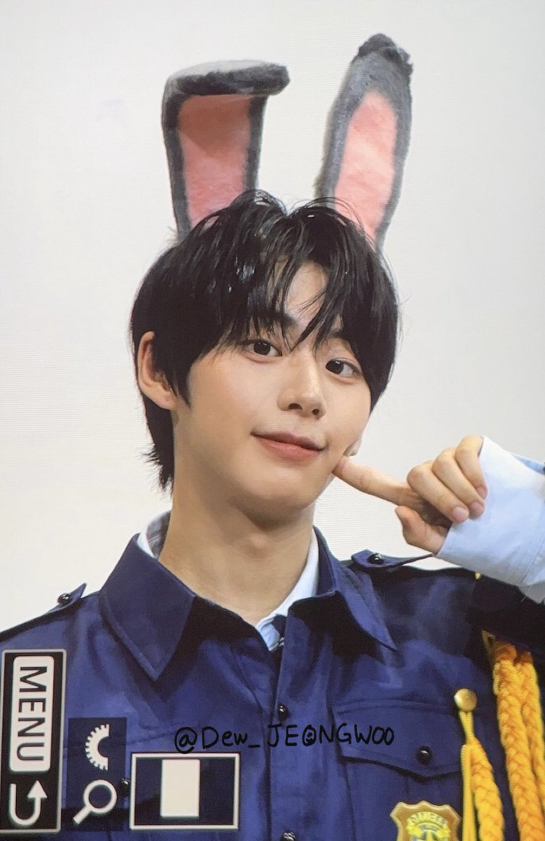 Dew_JEONGWOO's tweet image. 250817 퍼스트뮤직 #서정우

#아홉 #AHOF #JEONGWOO