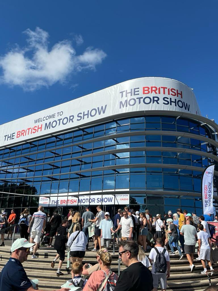 vwgap's tweet photo. It’s the last day of the @UKmotorshow 2025!

Our team are having inspiring conversations with attendees about our incredible apprenticeship opportunities.

#Apprenticeship #Career #SkillsForLife #VolkswagenGroupApprenticeships #Automotive #BritishMotorShow #BMS2025 https://t.co/gx7pLFgPk1