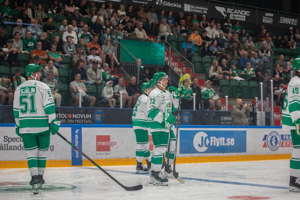 roglebk's tweet image. Tack till alla som anslöt till årets ispremiär - härligt att vara tillbaka i Catena Arena med er! 💚

#förvårtrbk #roglebk #SHL