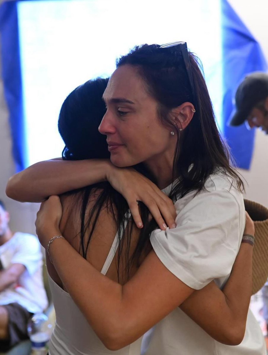Heidi Bachram ๐๏ธ (@heidibachram) on Twitter photo Gal Gadot went to visit hostage families today. She hugged them. She cried with them.
What a beautiful human.
Photo: Lior Rotstein
<a href="/bringhomenow/">Bring Them Home Now</a> Gal Gadot went to visit hostage families today. She hugged them. She cried with them.
What a beautiful human.
Photo: Lior Rotstein
<a href="/bringhomenow/">Bring Them Home Now</a>