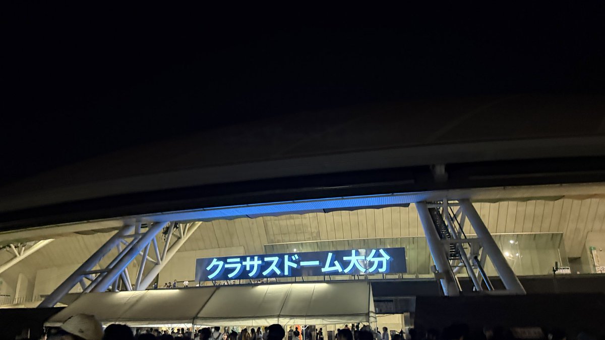 ひな tweet media
