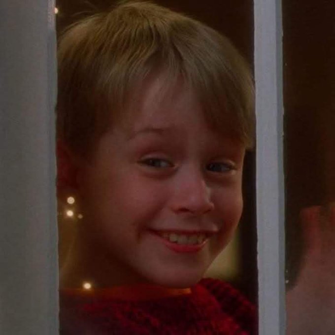 culturaliteral1's tweet image. Ya  es diciembre. 🎄🎁✨