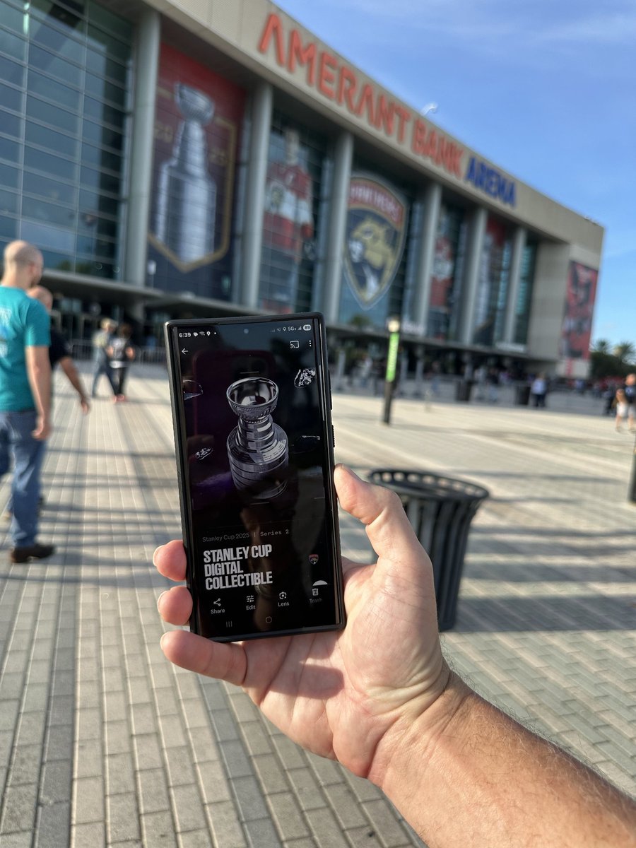 David Russel tweet media