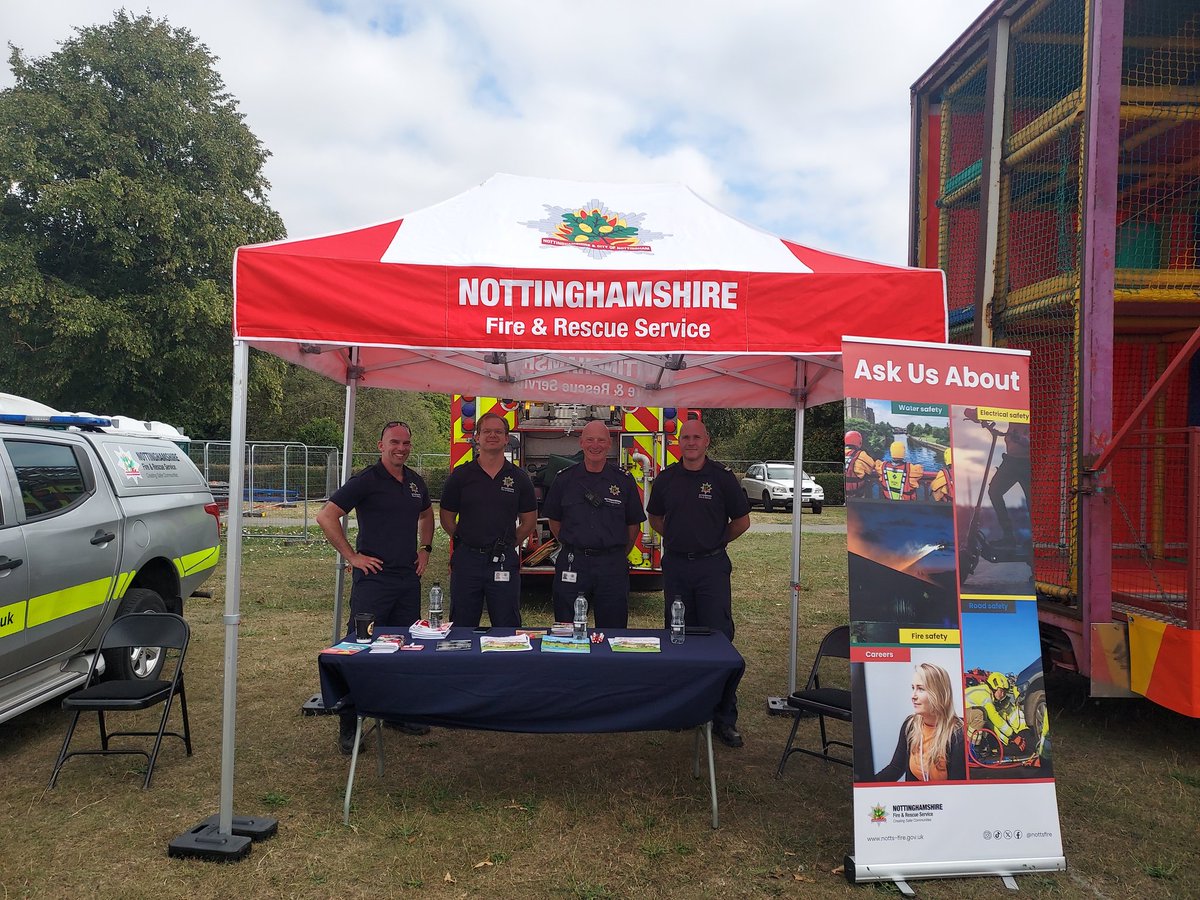 GuninderNagi's tweet photo. At Nottingham Carnival ✨️Do come and say Hi if you around Victoria embankment 🥰 Meet your Engagement team and crew from London Road Fire 🚉 @NFRS_Prevention @nottsfire @ACFO_Nottsfire #creatingsafercommuniries https://t.co/ucrU4z0GsU