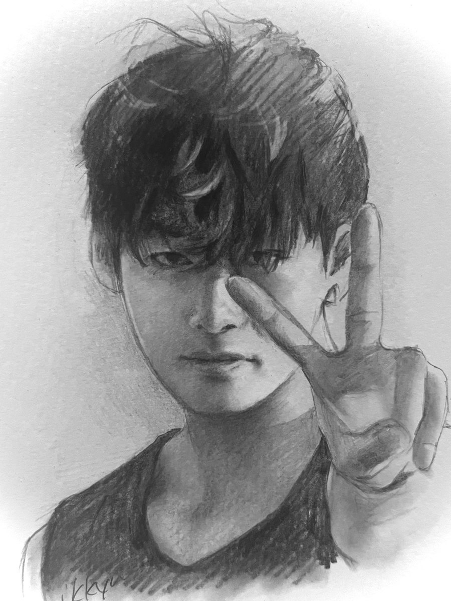 海🌊行ってないけど
行ったことにする
いや、行った

#BTSV 
#鉛筆画
#Pencildrawing 
#KimTaehyung 
#テテ
#btsfanart 
#あるはずのない思い出
