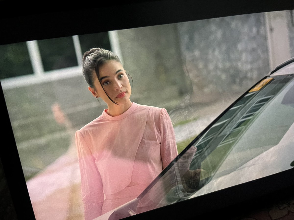 jomayxxiv's tweet photo. Episode 23 naaaa!! @annecurtissmith ๐ฆ nakaka excite na lalong manood hihi ๐ซถ๐ป #ItsOkayToNotToBeOkayPH @Netflix_PH https://t.co/O9pn43Rw5S