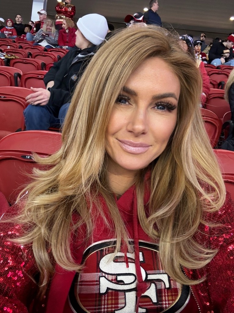 BrandenRoderick's tweet image. Why did the golfer bring two pairs of pants? ⛳👖
In case he got a hole in one 😆