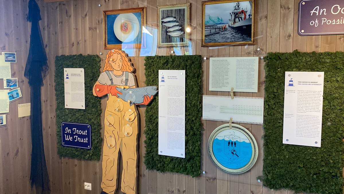 An aquaculture display for tourists visiting the Norwegian fjords in Vik. An industry doing something to create/preserve/promote a positive image rather than simply expecting a government to do the job for them.

#politas