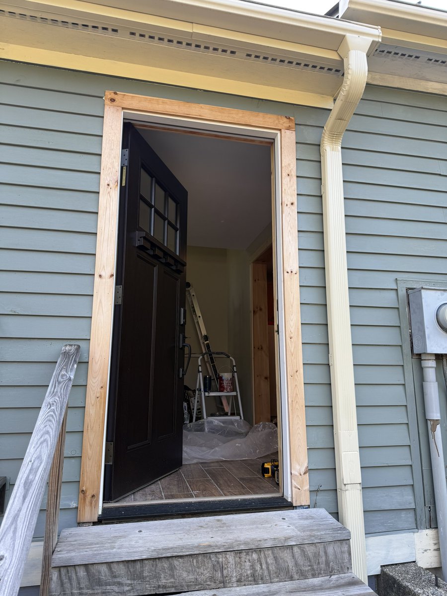 madebymercedes_'s tweet photo. 🏡 BRANDS - Are you looking for home or home renovation content?
We are constantly working on interior/exterior work on our 11.5 acreage with a custom made horse barn and would be so ecstatic to partner!! 🔨🐴
#ugc #ugccreator #ugchome #homecontent https://t.co/EOQe0YeR7y