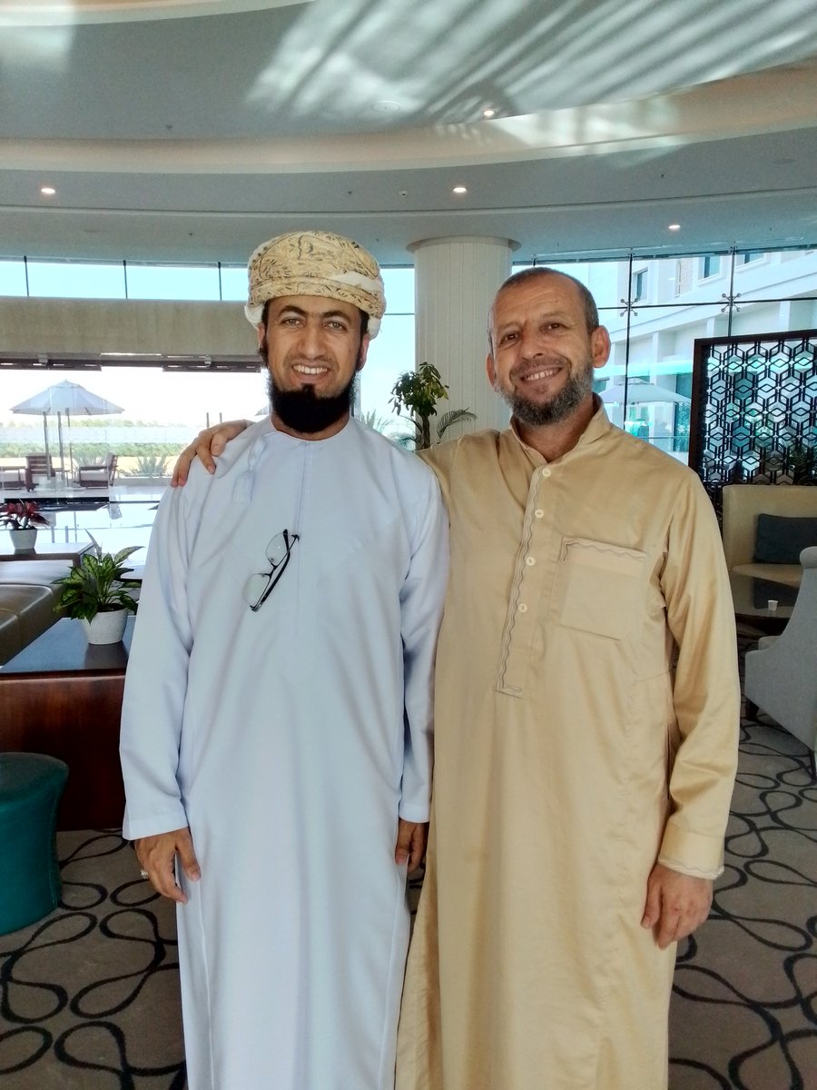 FATEHON's tweet photo. تلبية للدعوة الكريمة الموجهة إلينا من سماحة الشيخ العلامة #مفتي_عام_سلطنة_عُمان - حفظه الله تعالى - زرنا السلطنة - حرسها الله تعالى - ولا يمكن للكلمات أن تفي بما حظينا به من حفاوة الاستقبال وكرم الضيافة التي كانت بأعلى مراتب الجود ، فشكراً لسماحته وشكراً للسلطنة حكومة وشعبا. https://t.co/Jvu9YbyUpU