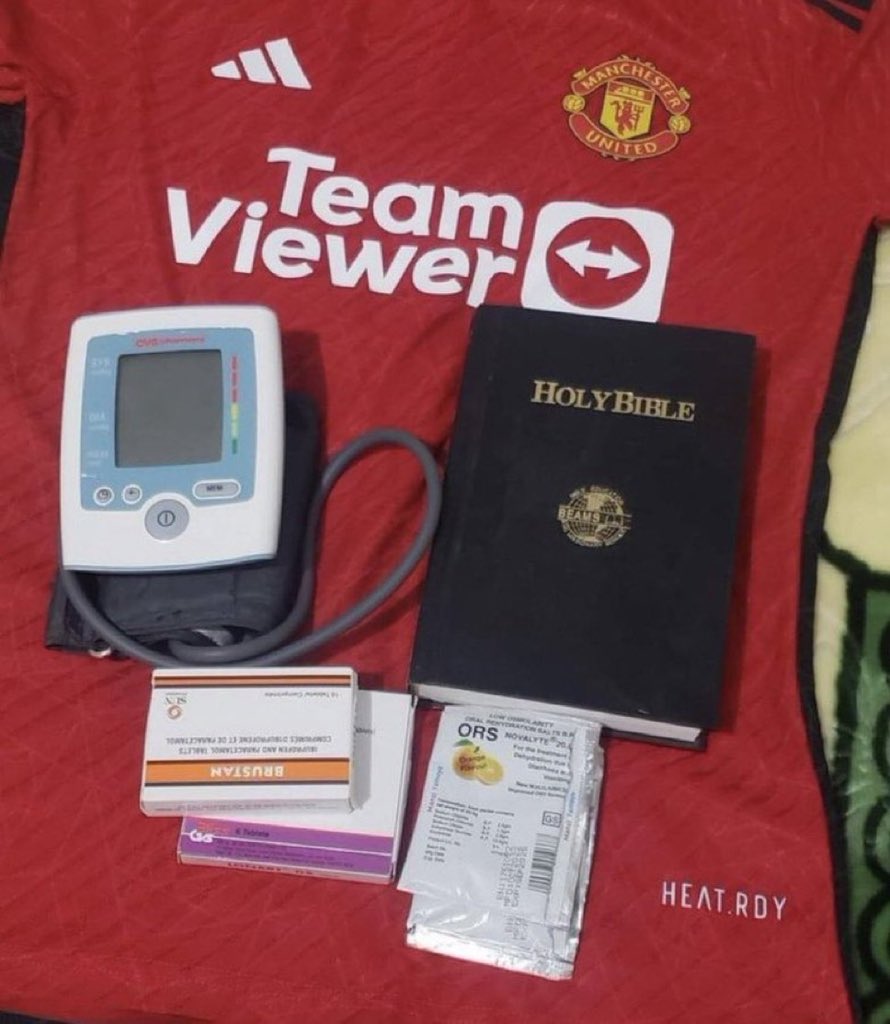 AbsoluteBruno's tweet photo. Manchester United are back today, I’m ready https://t.co/MC8YDIIx97