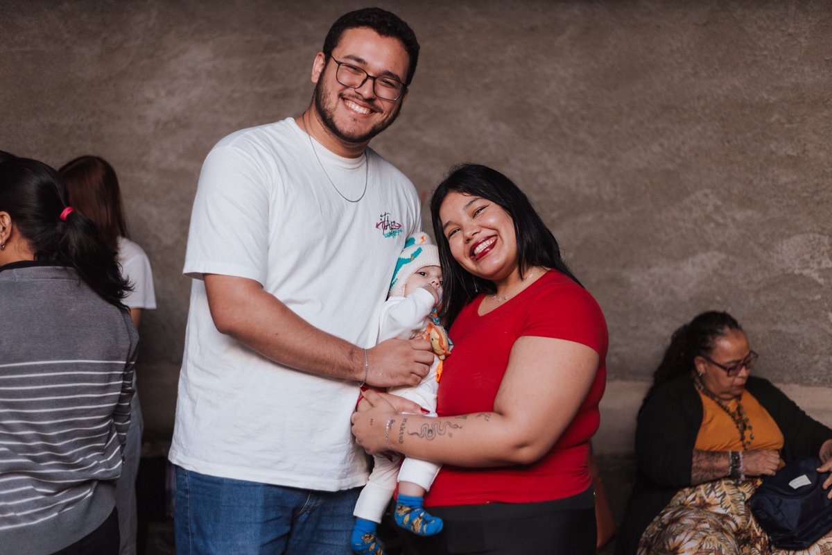 sarinhanhaw's tweet photo. nenhum sofrimento é pra sempre,
hoje os dias são bonitos, o sorriso é comum e tudo tá dando certo;

nem nos meus maiores sonhos eu podia imaginar ser tão feliz assim.💙 https://t.co/53BLz2Pz3X