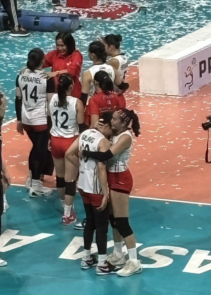 ReymilSalacc's tweet photo. our Season 75 MVPs! Great fight ❤️ https://t.co/J3pdfFcq6w