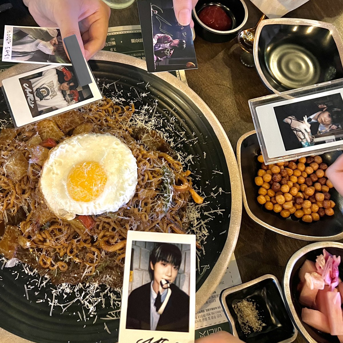 Musical_Mewtwo's tweet photo. 떵개햇슨 +:★☆

📍똥고집 https://t.co/VM1Gm55dfr