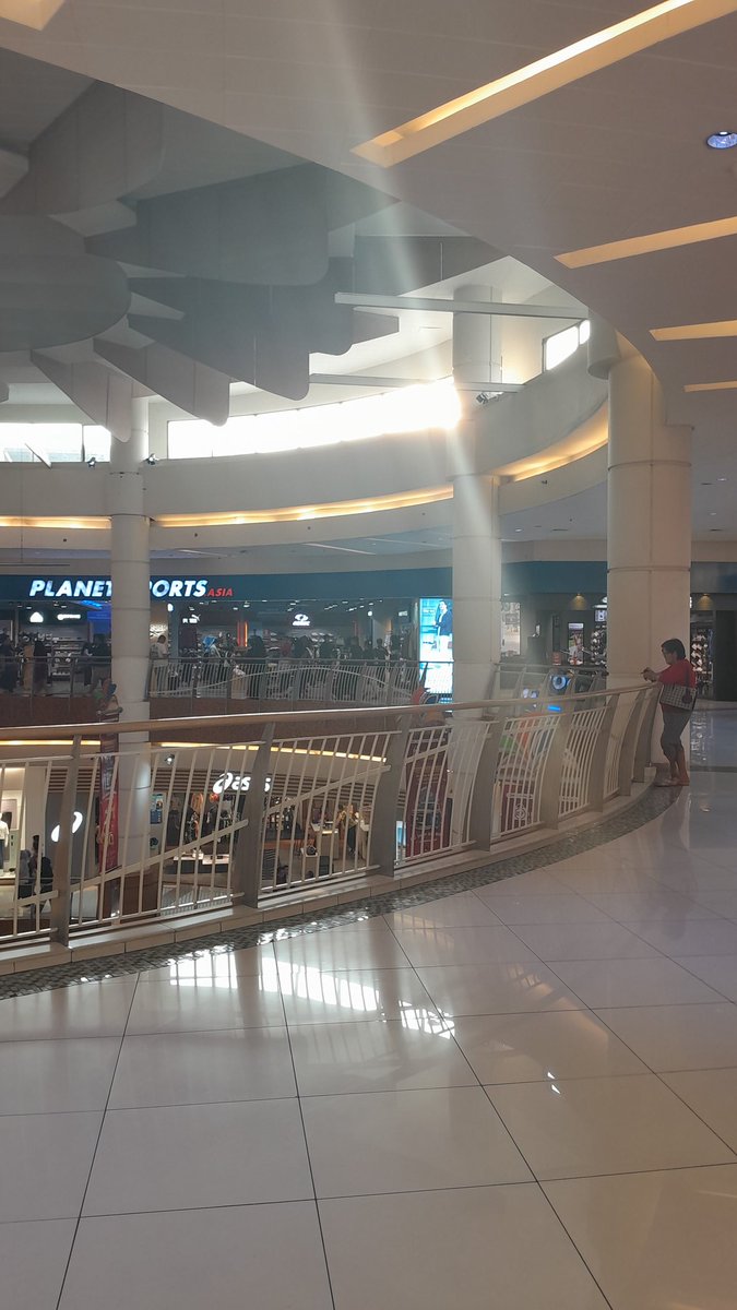 Going out today~

Kucingnya lucu bgt