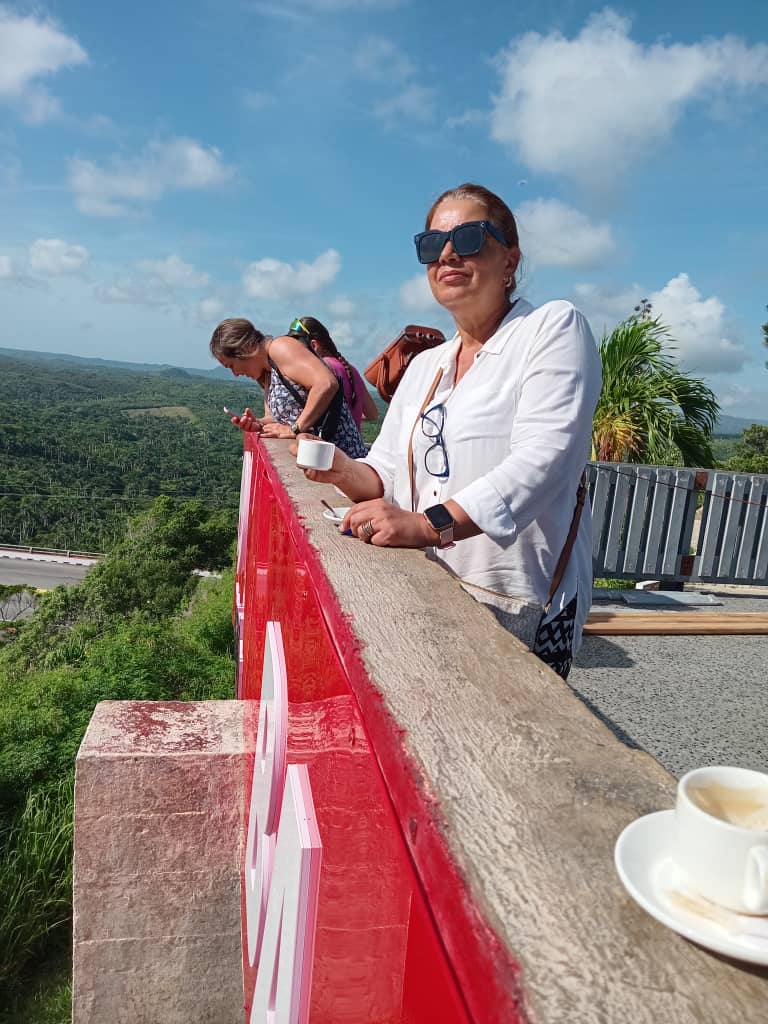 "Todos llevamos en los corazones aquella esperanza que no muere jamás".
José Martí 

#Cuba 🇨🇺