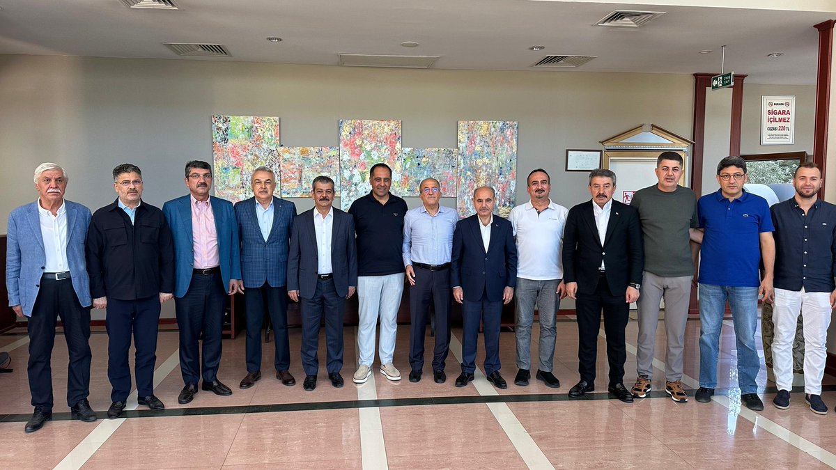 📍 Elazığ

Tarihin taşlarında, medeniyetin izlerinde yürüdük; milletvekili arkadaşlarımızla birlikte Aziz şehrimizin ruhunu yeniden soluduk.
Her adımda geçmişle geleceğin kucaklaştığına, bu toprakların bizlere birlik, dirlik ve umut fısıldadığına şahit olduk. 

Bu güzel vesileyle