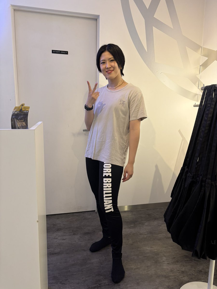 8/15 KSW
BB2 LDGG 2/S.Risa
10th SP/S.Risa

S.RisaさんのKSW凱旋Additional Lesson♪
圧巻のパフォーマンスに魅せられ、年甲斐もなくはしゃぎすぎちゃいました🤣

来週のレッスンも楽しみにしてまーす🤗