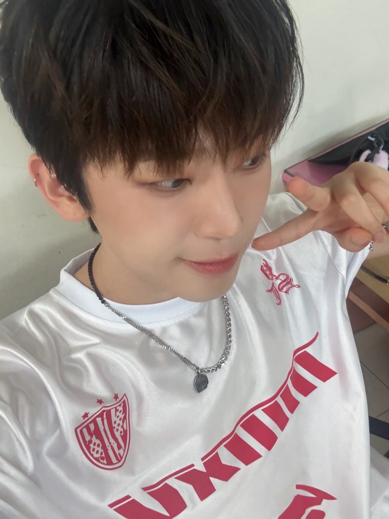 nchiveofficial's tweet photo. [#이안]
Don't forget NCV 👊🏻🫶🏻

We won't forget CAM SAVE.
 ពួកយើងមិនភ្លេចអ្នកទេ

#엔카이브 #NCHIVE #NCV
#E_aN https://t.co/dg0tDjz2XX