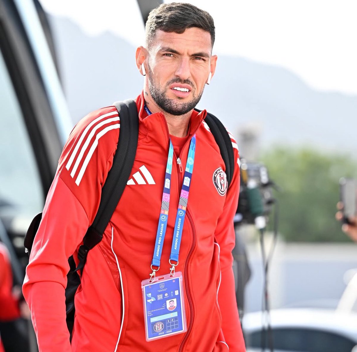 mnbraljazira's tweet photo. 📸📸

الـرجال في استاد صقر بن محمد القاسمي 🔥 https://t.co/AnKNCRAW5a