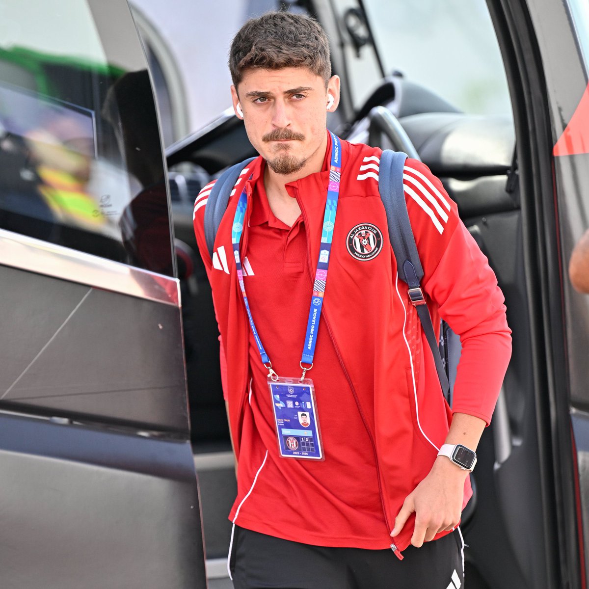 mnbraljazira's tweet photo. 📸📸

الـرجال في استاد صقر بن محمد القاسمي 🔥 https://t.co/AnKNCRAW5a