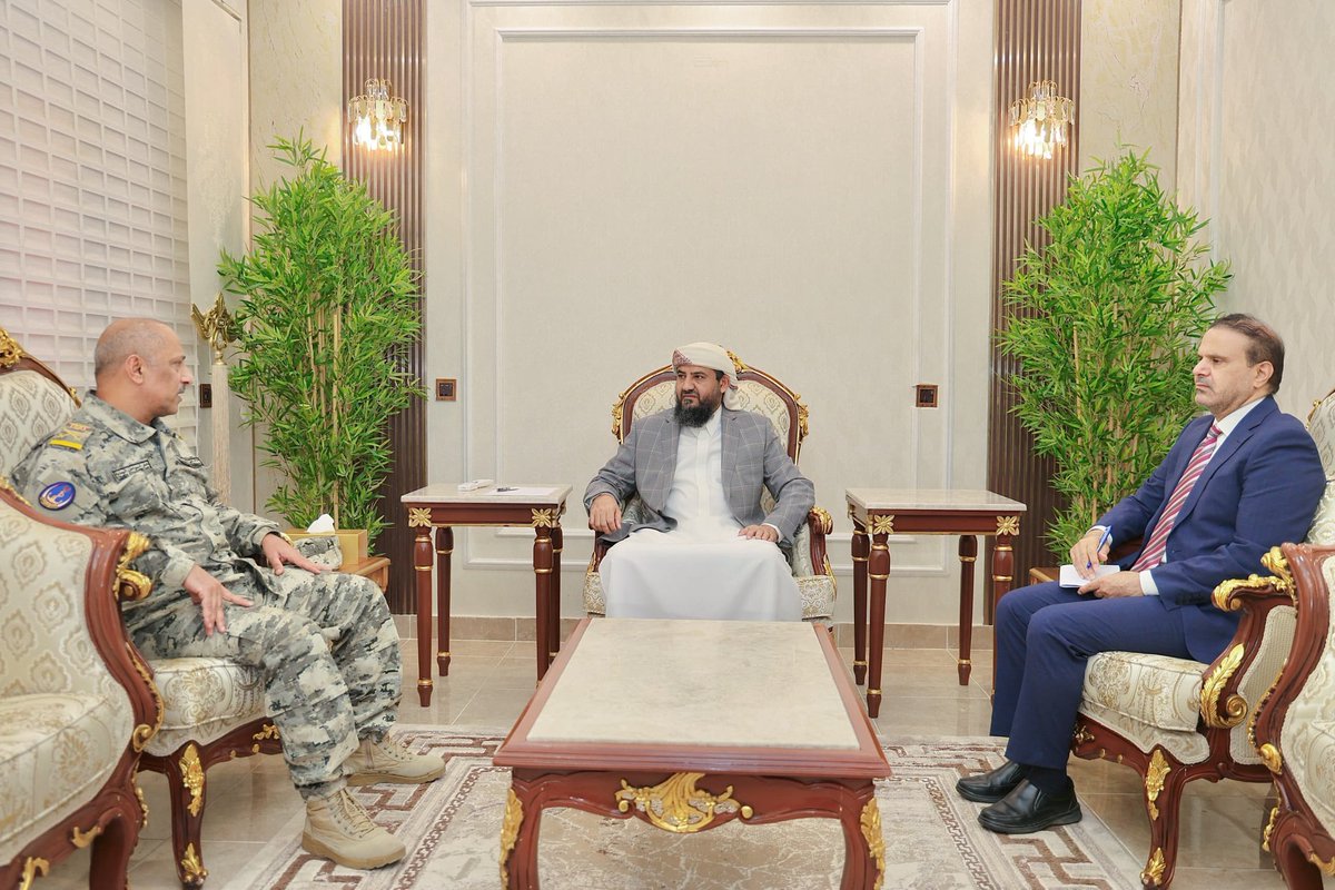 المحرّمي يبحث مع رئيس مصلحة خفر السواحل سبل تعزيز الأمن البحري وحماية الممرات الملاحية

stcaden.com/posts/30446