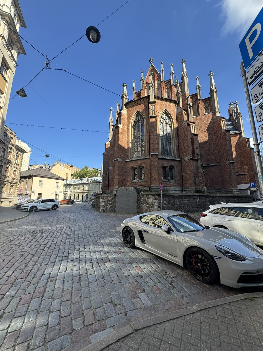 RaphPerceptPal's tweet photo. Should I move to Riga ???? (yes) https://t.co/s4gC4UqP4N