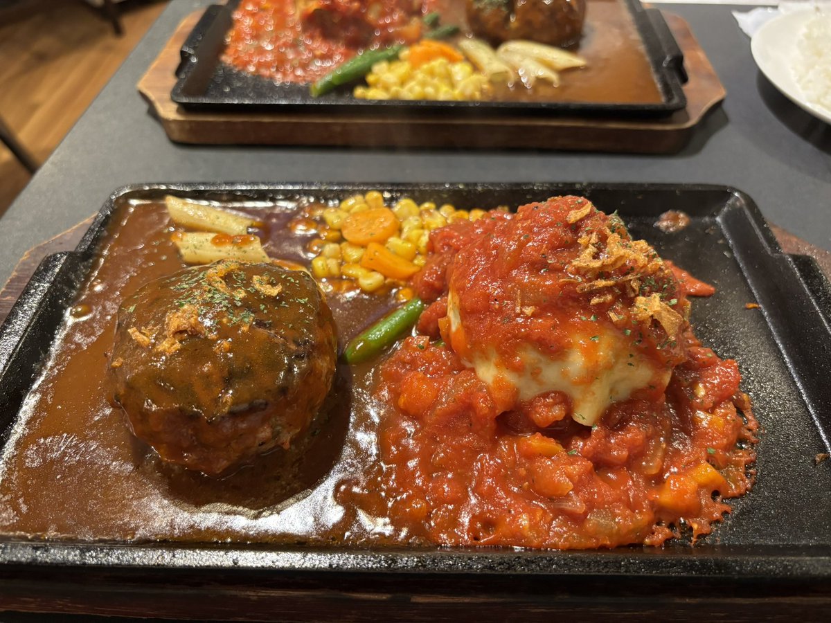 Prff1tW's tweet photo. 東京行きたい、、、
逃げたい https://t.co/0jgPMZdIAi