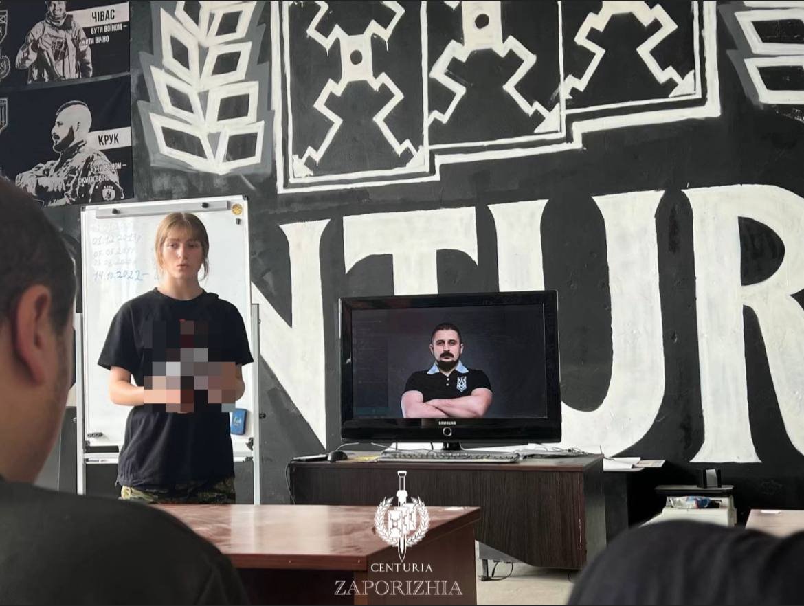 Azov Youth Centuria patronized by the 3rd Assault Brigade held a lecture in Zaporizhzhia about nationalistic ideology.
 
And what do we see in the photos? 

♦️Hate symbols (Wolfsangel, Black Sun, and the neo-Nazi Runic Storm)

♦️The origins of the Azov movement tracing back to