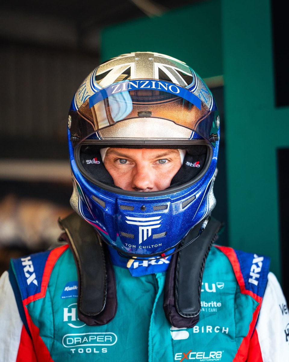 Excelr8M's tweet image. Race 2 Ready 🏁 #Vertu #EXCELR8 #BTCC #TeamVERTU #Knockhill @VertuMotors