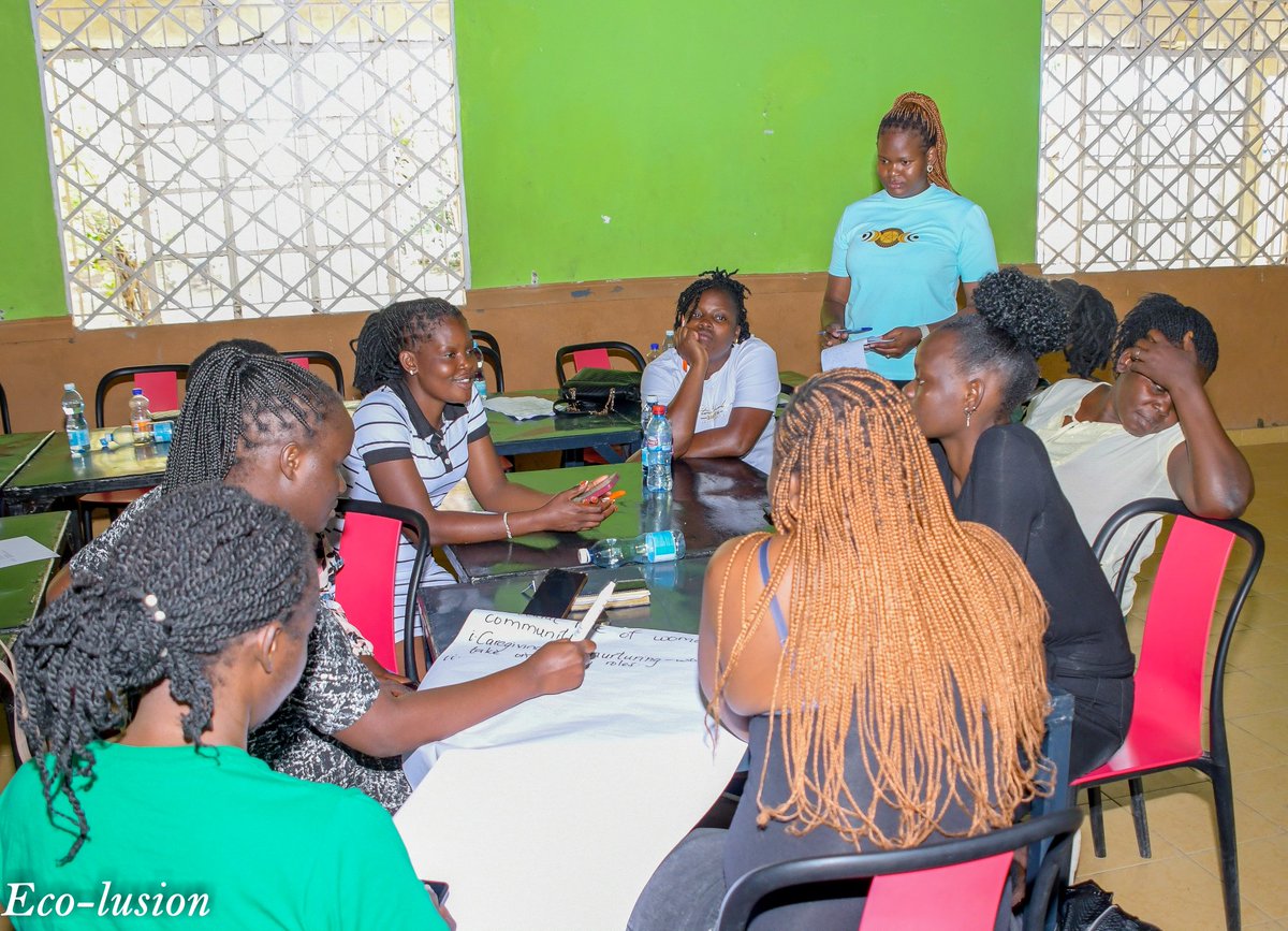 EverlyneAt36172's tweet photo. Climate change hits hardest in places like Nyando, where floods and dwindling resources deeply affect women and girls. But they are not just victims they are changemakers.Through @SheLeads,@PlanKenya  we empowered 40young women  to take their space in climate leadership https://t.co/zBn0urEkEg