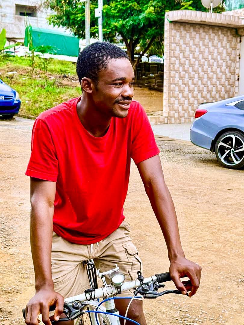 emmiwuks's tweet photo. DAY49 NIG2USA ON BICYCLE 🇳🇬🚴🇺🇲
Little Eagle is finally back on his feet. 🦅
 We finished the repairs late last night, so I couldn’t return to Yamoussoukro. I’m still here in Abidjan, taking a moment to breathe and prepare.

This morning, I test-rode him just to be sure everything is fine. With brand, new tires, tubes, and a few other repairs, we are ready to hit the road tomorrow.

OUR NEXT STOP IS LIBERIA 🇱🇷.

This journey is not just about cycling, it’s about carrying a message of hope across Africa to the USA.  Every kilometer I pedal is for the orphans, the IDPs, the children who dream but are limited by hardship. My little struggles are nothing compared to theirs, and that’s why I keep pushing forward.

To everyone who has been sending prayers, encouragement, and support, thank you. 🙏🏾 Your love fuels this mission more than you can imagine. Together, we are proving that Africa’s story is one of resilience, unity, and possibility.

Below is a link to our GoFundMe account, you can donate also access what we have.
https://t.co/zDT6zXsAU7

Tomorrow, the road calls again. 🚴.
Together we Ride, Together we Rise. 
VIVA AFRICA. 🌍

📸Captured with my Techno Pop9.

#NIG2USA #travel #Liberia #africa #techno