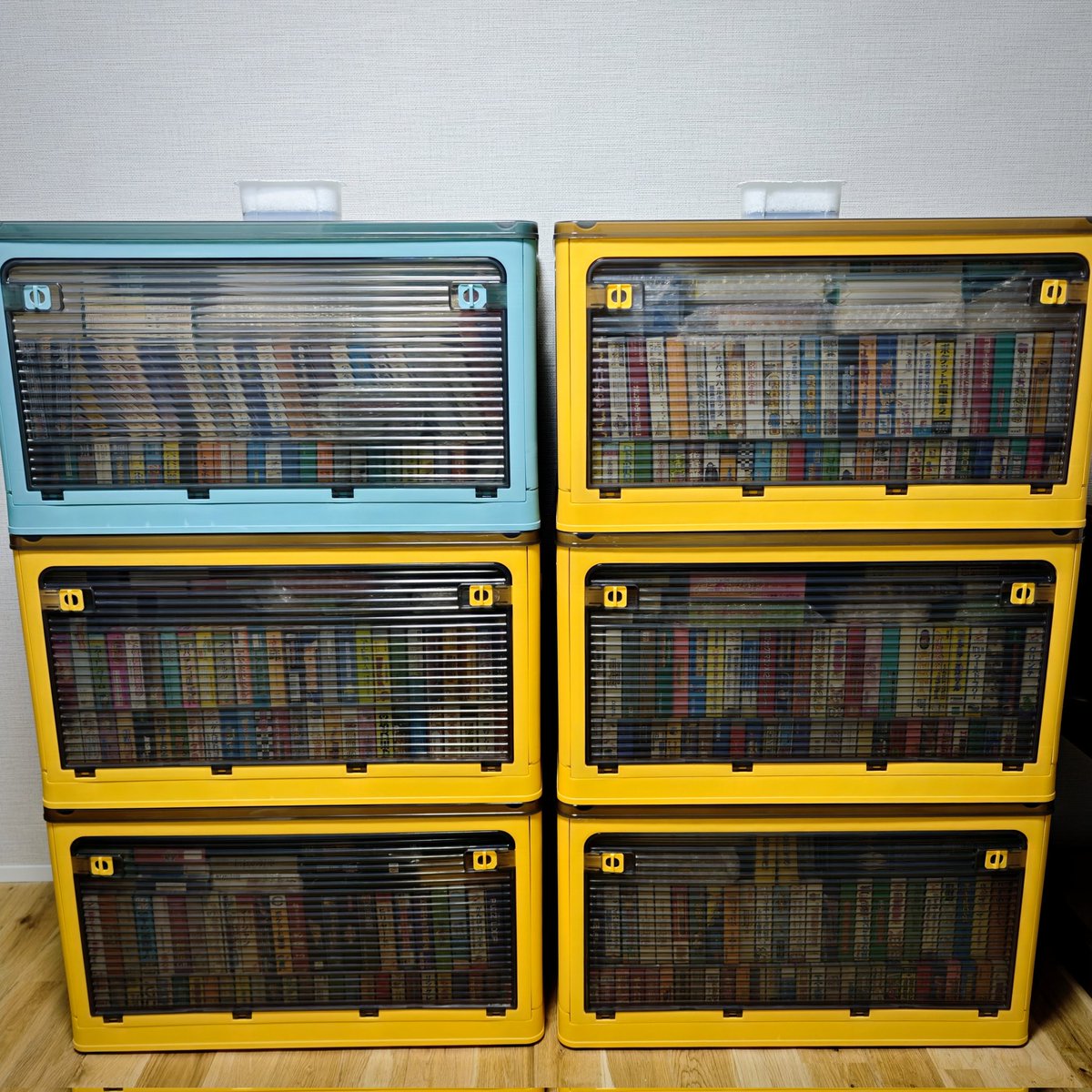 これが、こうなって、こう！なんとか連休中にゲームボーイを萬年駿河屋箱からプラ箱に移動できた(　；∀；)
最後の青箱が苦労したやつらで、バージョン違いや大箱、ダブりも含めて1300本前後。。以前途中で断念したソートは年末かなぁ…。#ゲームボーイ #レトロゲーム