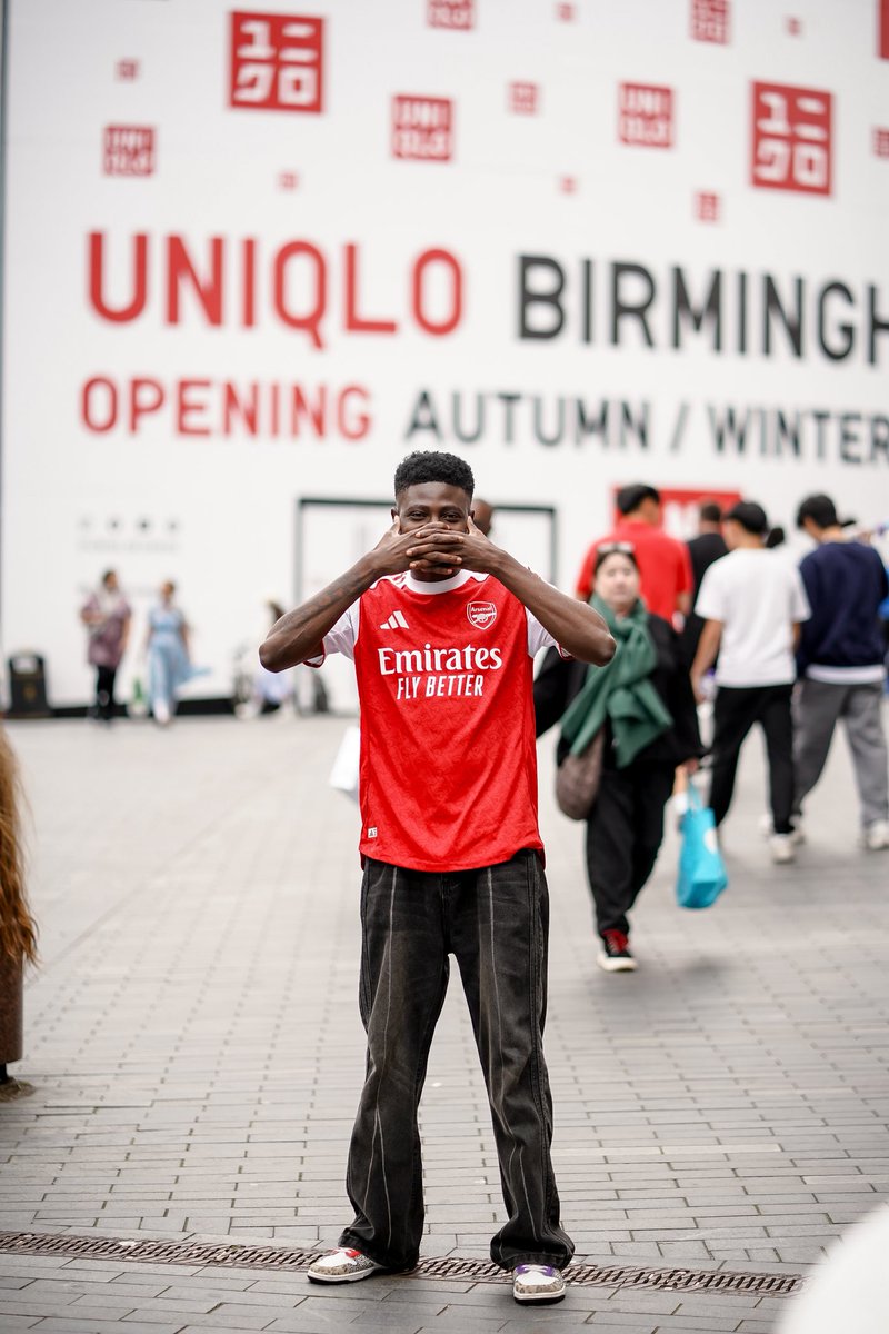 iamremote_'s tweet image. +1 today 🎂. Make Arsenal just win that’s all I want as my birthday gift 🥺😊