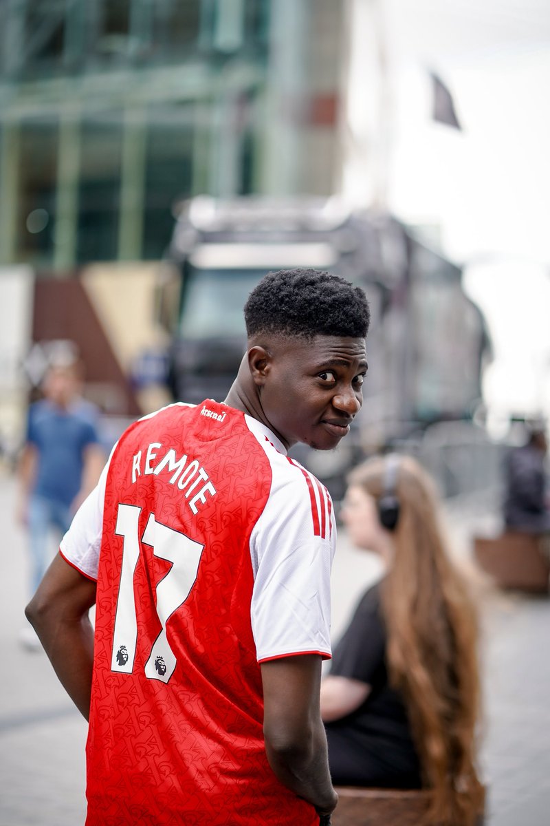 iamremote_'s tweet image. +1 today 🎂. Make Arsenal just win that’s all I want as my birthday gift 🥺😊