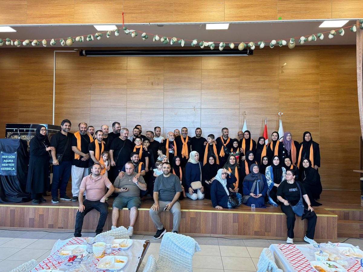 muhammedmstfder's tweet image. Elhamdülillah 🌿
2025 Ebrar Tur Erbain kafilemiz, İmam Hüseyin’in mukaddes hüzün yolculuğunu tamamlayıp ziyaretlerden nasiplenerek yurdumuza dönmüştür. Rabbimiz bu ziyareti kabul eylesin, gönüllerimize Ehlibeyt sevgisini daha da yerleştirsin. ✨